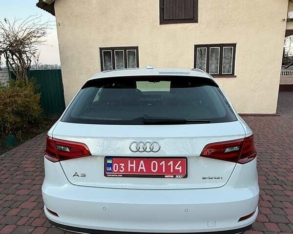 Білий Ауді А3, об'ємом двигуна 1.4 л та пробігом 108 тис. км за 18000 $, фото 11 на Automoto.ua