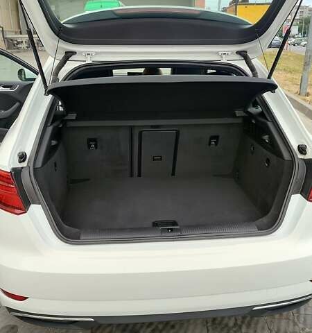 Белый Ауди А3, объемом двигателя 1.4 л и пробегом 152 тыс. км за 15200 $, фото 13 на Automoto.ua