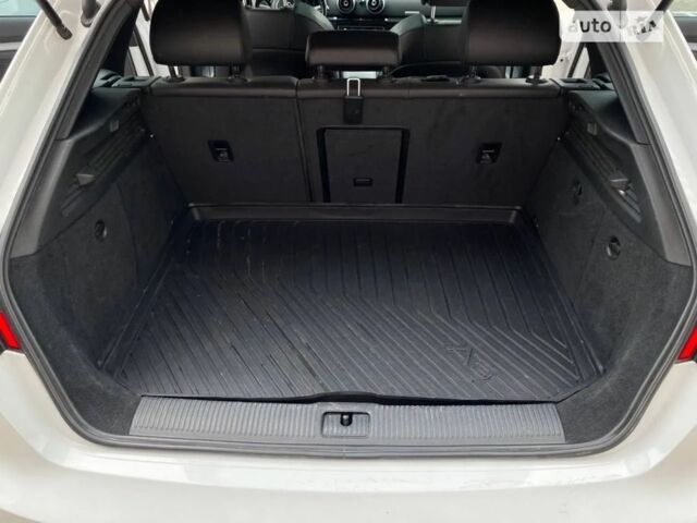 Белый Ауди А3, объемом двигателя 1.4 л и пробегом 90 тыс. км за 12900 $, фото 6 на Automoto.ua