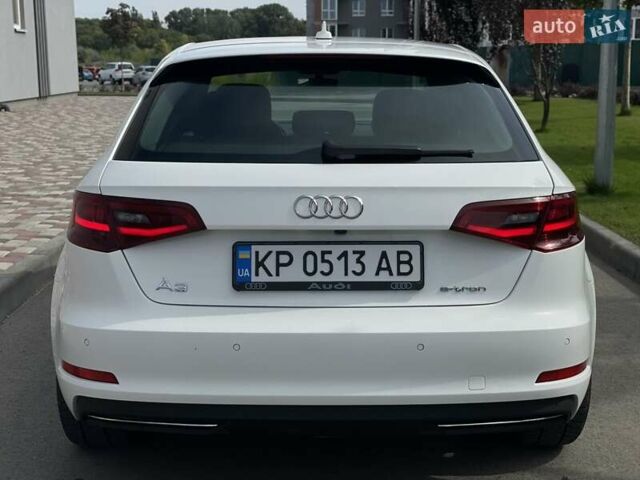 Білий Ауді А3, об'ємом двигуна 1.4 л та пробігом 193 тис. км за 15300 $, фото 4 на Automoto.ua