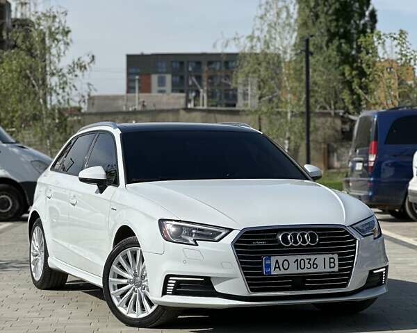 Белый Ауди А3, объемом двигателя 1.4 л и пробегом 142 тыс. км за 19200 $, фото 1 на Automoto.ua