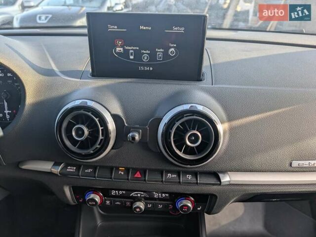 Белый Ауди А3, объемом двигателя 1.4 л и пробегом 177 тыс. км за 15250 $, фото 39 на Automoto.ua