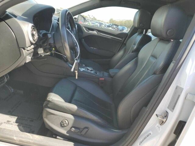 Белый Ауди А3, объемом двигателя 1.4 л и пробегом 104 тыс. км за 2500 $, фото 9 на Automoto.ua