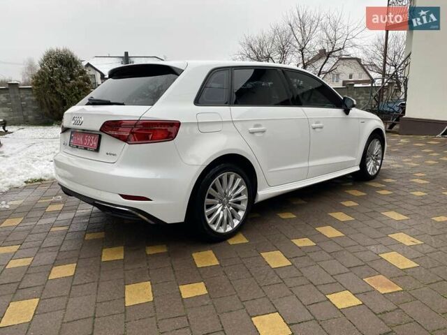 Белый Ауди А3, объемом двигателя 1.4 л и пробегом 118 тыс. км за 16100 $, фото 5 на Automoto.ua