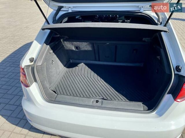 Білий Ауді А3, об'ємом двигуна 1.4 л та пробігом 85 тис. км за 19500 $, фото 17 на Automoto.ua