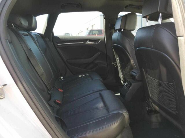 Белый Ауди А3, объемом двигателя 1.4 л и пробегом 104 тыс. км за 2500 $, фото 6 на Automoto.ua