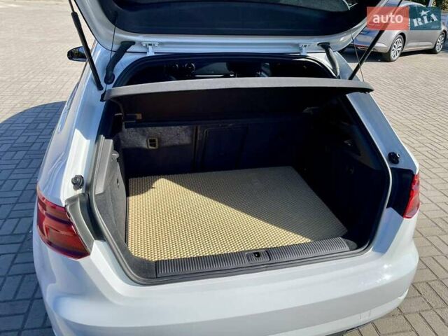 Білий Ауді А3, об'ємом двигуна 1.4 л та пробігом 81 тис. км за 16500 $, фото 8 на Automoto.ua