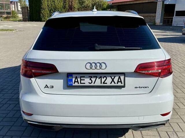 Білий Ауді А3, об'ємом двигуна 1.4 л та пробігом 81 тис. км за 16500 $, фото 3 на Automoto.ua
