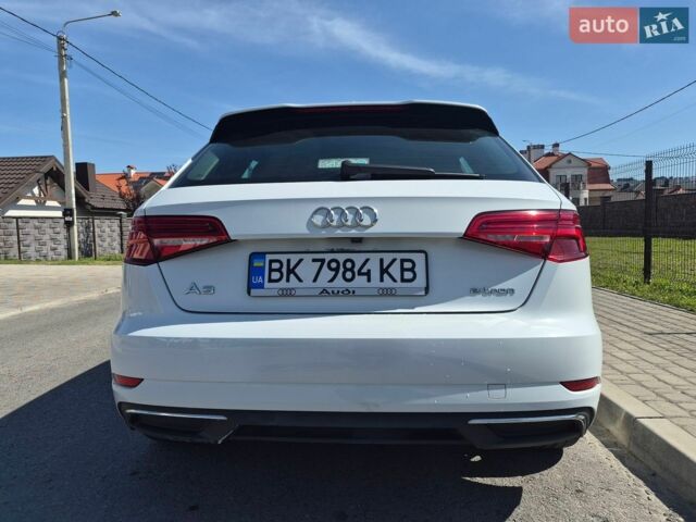 Белый Ауди А3, объемом двигателя 1.4 л и пробегом 81 тыс. км за 17450 $, фото 6 на Automoto.ua