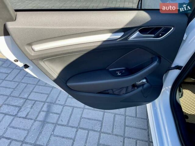 Білий Ауді А3, об'ємом двигуна 1.4 л та пробігом 85 тис. км за 19500 $, фото 12 на Automoto.ua