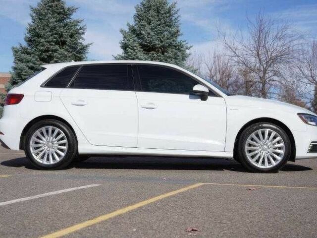 Білий Ауді А3, об'ємом двигуна 1.3 л та пробігом 98 тис. км за 5500 $, фото 3 на Automoto.ua