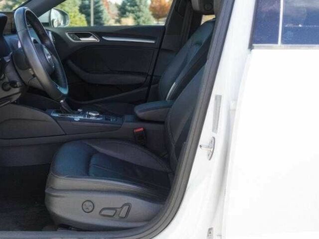 Білий Ауді А3, об'ємом двигуна 1.3 л та пробігом 98 тис. км за 5500 $, фото 8 на Automoto.ua