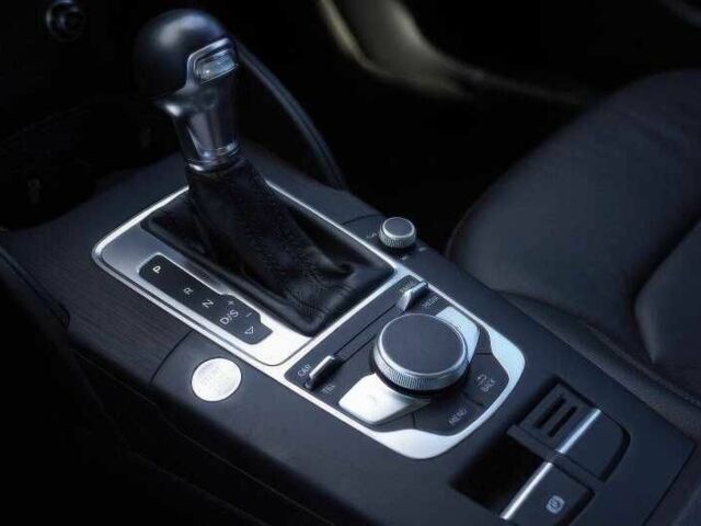 Білий Ауді А3, об'ємом двигуна 1.3 л та пробігом 98 тис. км за 5500 $, фото 12 на Automoto.ua