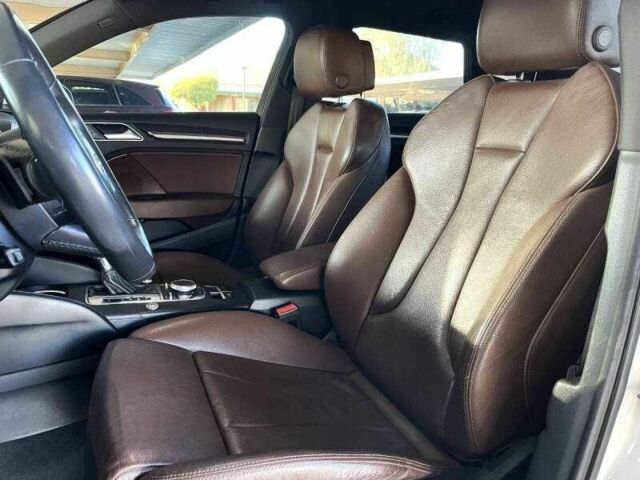 Белый Ауди А3, объемом двигателя 2 л и пробегом 43 тыс. км за 3900 $, фото 6 на Automoto.ua