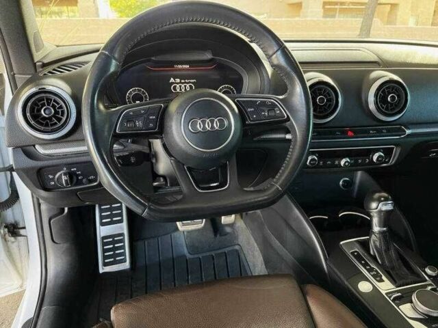 Белый Ауди А3, объемом двигателя 2 л и пробегом 43 тыс. км за 3900 $, фото 7 на Automoto.ua