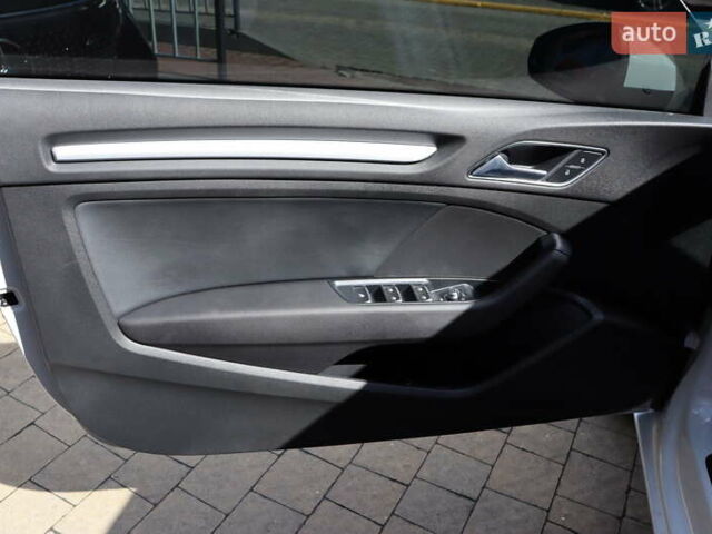 Белый Ауди А3, объемом двигателя 2 л и пробегом 12 тыс. км за 17400 $, фото 9 на Automoto.ua