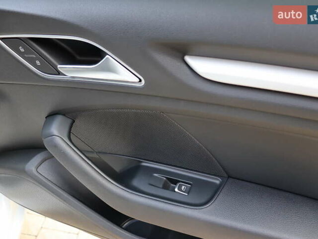 Белый Ауди А3, объемом двигателя 2 л и пробегом 12 тыс. км за 17400 $, фото 30 на Automoto.ua