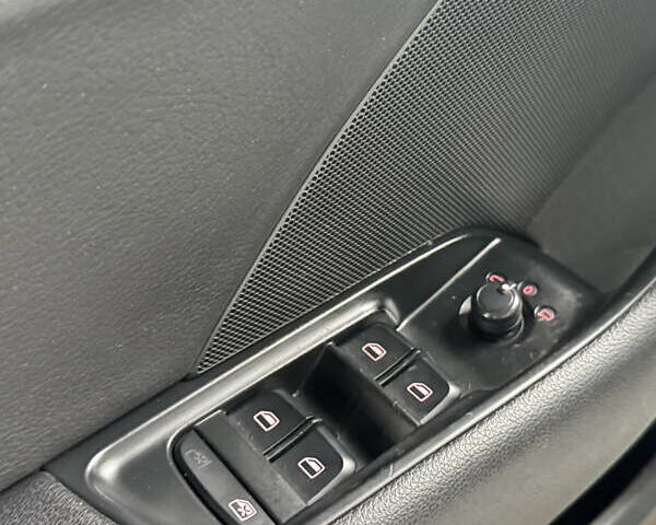 Белый Ауди А3, объемом двигателя 1.8 л и пробегом 217 тыс. км за 10500 $, фото 30 на Automoto.ua