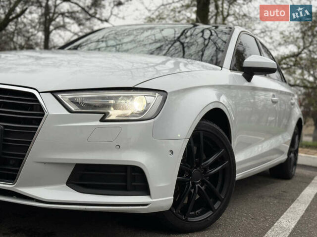 Белый Ауди А3, объемом двигателя 1.8 л и пробегом 155 тыс. км за 11900 $, фото 32 на Automoto.ua