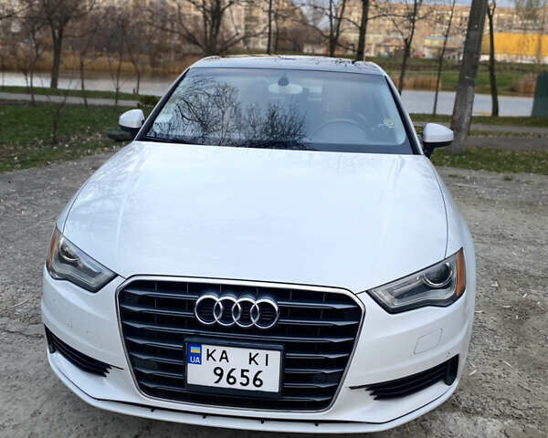 Белый Ауди А3, объемом двигателя 1.8 л и пробегом 193 тыс. км за 11900 $, фото 2 на Automoto.ua