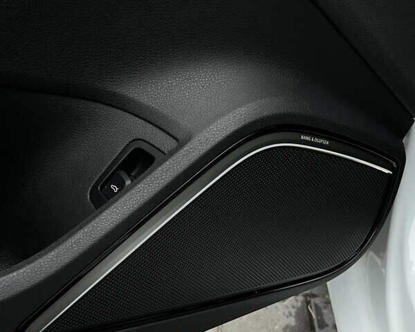 Белый Ауди А3, объемом двигателя 2 л и пробегом 139 тыс. км за 13599 $, фото 17 на Automoto.ua