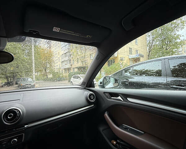 Белый Ауди А3, объемом двигателя 1.8 л и пробегом 191 тыс. км за 13000 $, фото 4 на Automoto.ua