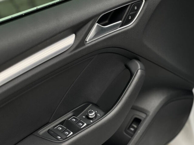 Белый Ауди А3, объемом двигателя 2 л и пробегом 62 тыс. км за 16500 $, фото 6 на Automoto.ua