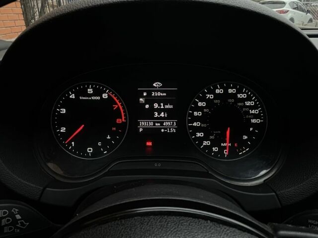 Білий Ауді А3, об'ємом двигуна 1.8 л та пробігом 193 тис. км за 11300 $, фото 9 на Automoto.ua