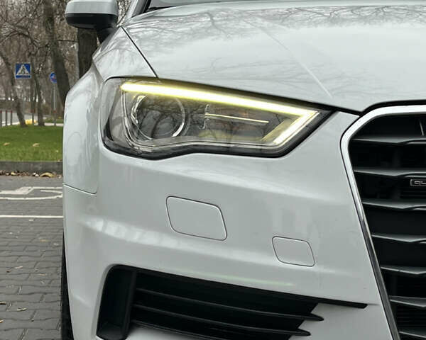 Белый Ауди А3, объемом двигателя 2 л и пробегом 139 тыс. км за 13599 $, фото 10 на Automoto.ua