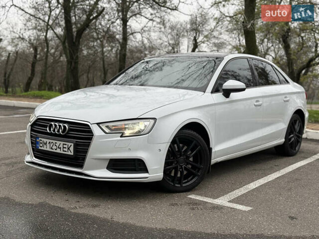 Белый Ауди А3, объемом двигателя 1.8 л и пробегом 155 тыс. км за 11900 $, фото 3 на Automoto.ua