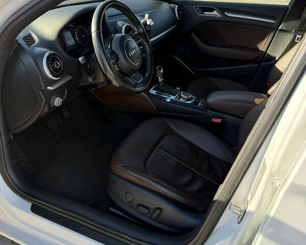 Белый Ауди А3, объемом двигателя 1.8 л и пробегом 191 тыс. км за 13590 $, фото 5 на Automoto.ua