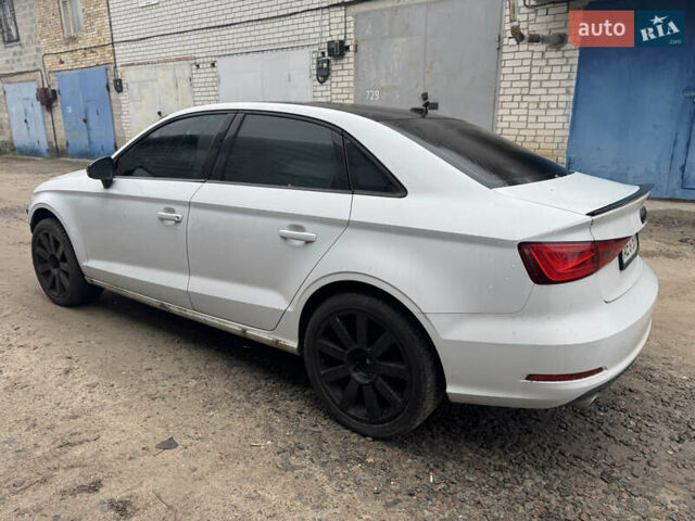 Белый Ауди А3, объемом двигателя 1.98 л и пробегом 230 тыс. км за 7000 $, фото 3 на Automoto.ua