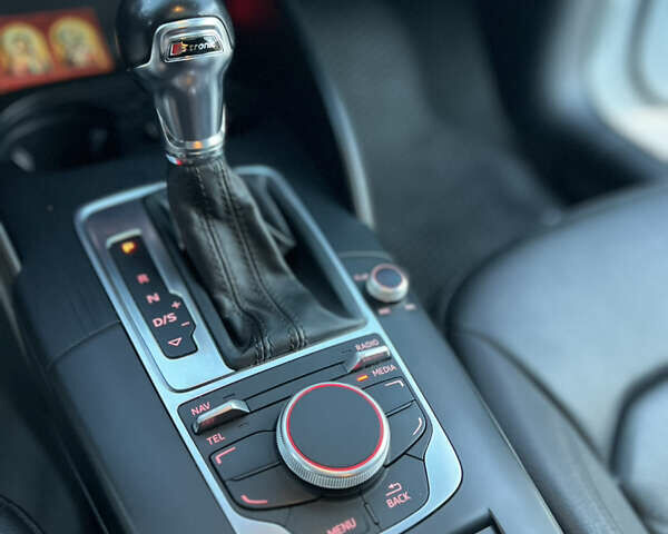 Білий Ауді А3, об'ємом двигуна 1.98 л та пробігом 150 тис. км за 13000 $, фото 16 на Automoto.ua