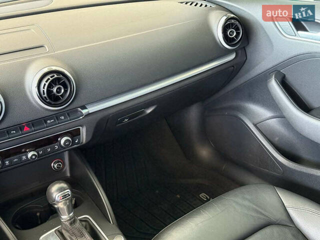 Білий Ауді А3, об'ємом двигуна 1.8 л та пробігом 181 тис. км за 12940 $, фото 16 на Automoto.ua