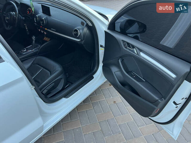 Білий Ауді А3, об'ємом двигуна 1.98 л та пробігом 150 тис. км за 13000 $, фото 17 на Automoto.ua