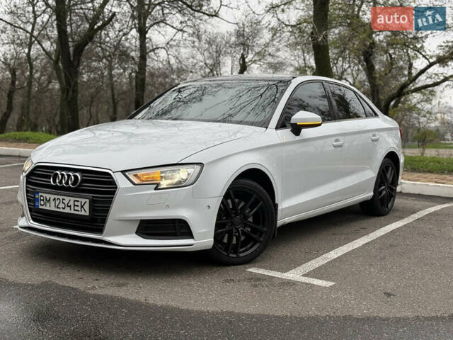 Белый Ауди А3, объемом двигателя 1.8 л и пробегом 155 тыс. км за 11900 $, фото 2 на Automoto.ua