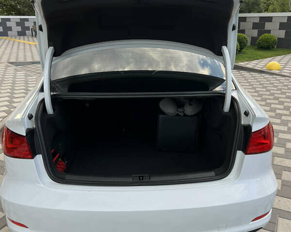 Белый Ауди А3, объемом двигателя 1.8 л и пробегом 153 тыс. км за 15800 $, фото 5 на Automoto.ua