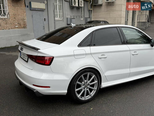 Белый Ауди А3, объемом двигателя 1.8 л и пробегом 114 тыс. км за 14000 $, фото 3 на Automoto.ua