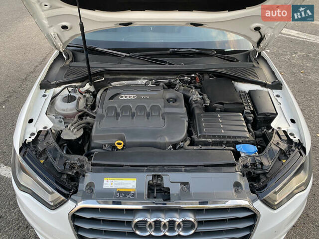 Белый Ауди А3, объемом двигателя 1.6 л и пробегом 161 тыс. км за 16500 $, фото 21 на Automoto.ua