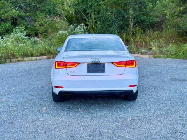 Білий Ауді А3, об'ємом двигуна 1.8 л та пробігом 72 тис. км за 4400 $, фото 5 на Automoto.ua