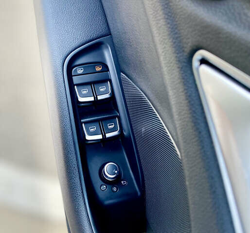 Белый Ауди А3, объемом двигателя 1.8 л и пробегом 152 тыс. км за 14200 $, фото 12 на Automoto.ua