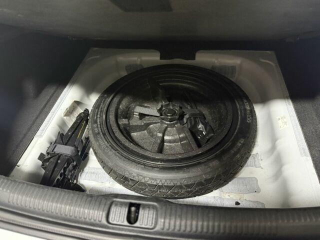 Білий Ауді А3, об'ємом двигуна 1.8 л та пробігом 74 тис. км за 13500 $, фото 3 на Automoto.ua