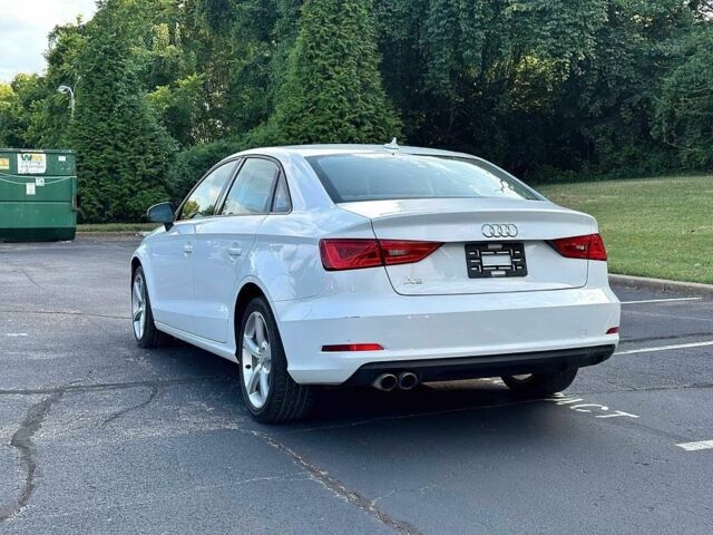 Белый Ауди А3, объемом двигателя 1.8 л и пробегом 132 тыс. км за 7000 $, фото 5 на Automoto.ua