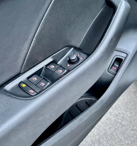 Білий Ауді А3, об'ємом двигуна 2 л та пробігом 226 тис. км за 12500 $, фото 22 на Automoto.ua
