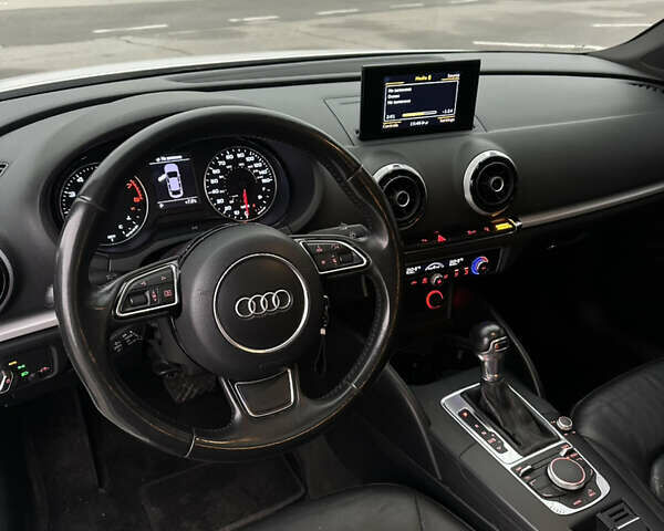 Белый Ауди А3, объемом двигателя 1.8 л и пробегом 226 тыс. км за 13699 $, фото 13 на Automoto.ua