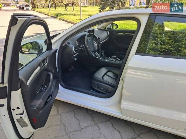 Белый Ауди А3, объемом двигателя 1.6 л и пробегом 126 тыс. км за 16999 $, фото 16 на Automoto.ua
