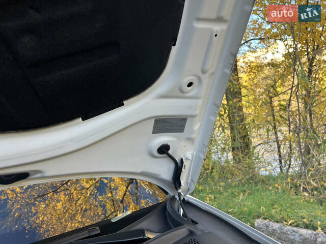 Белый Ауди А3, объемом двигателя 1.8 л и пробегом 126 тыс. км за 13800 $, фото 24 на Automoto.ua