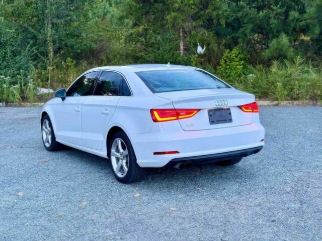 Білий Ауді А3, об'ємом двигуна 1.8 л та пробігом 72 тис. км за 4400 $, фото 4 на Automoto.ua