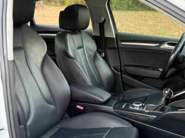 Білий Ауді А3, об'ємом двигуна 2 л та пробігом 99 тис. км за 2500 $, фото 13 на Automoto.ua