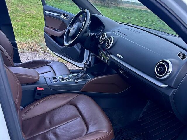 Білий Ауді А3, об'ємом двигуна 2 л та пробігом 95 тис. км за 15900 $, фото 8 на Automoto.ua